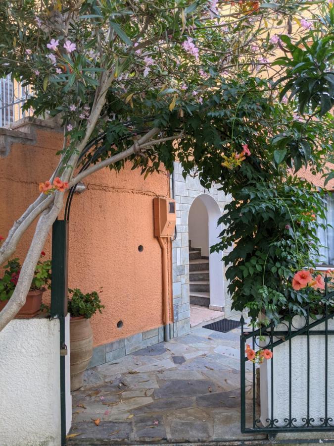 جوفيا Hotel Omirico المظهر الخارجي الصورة